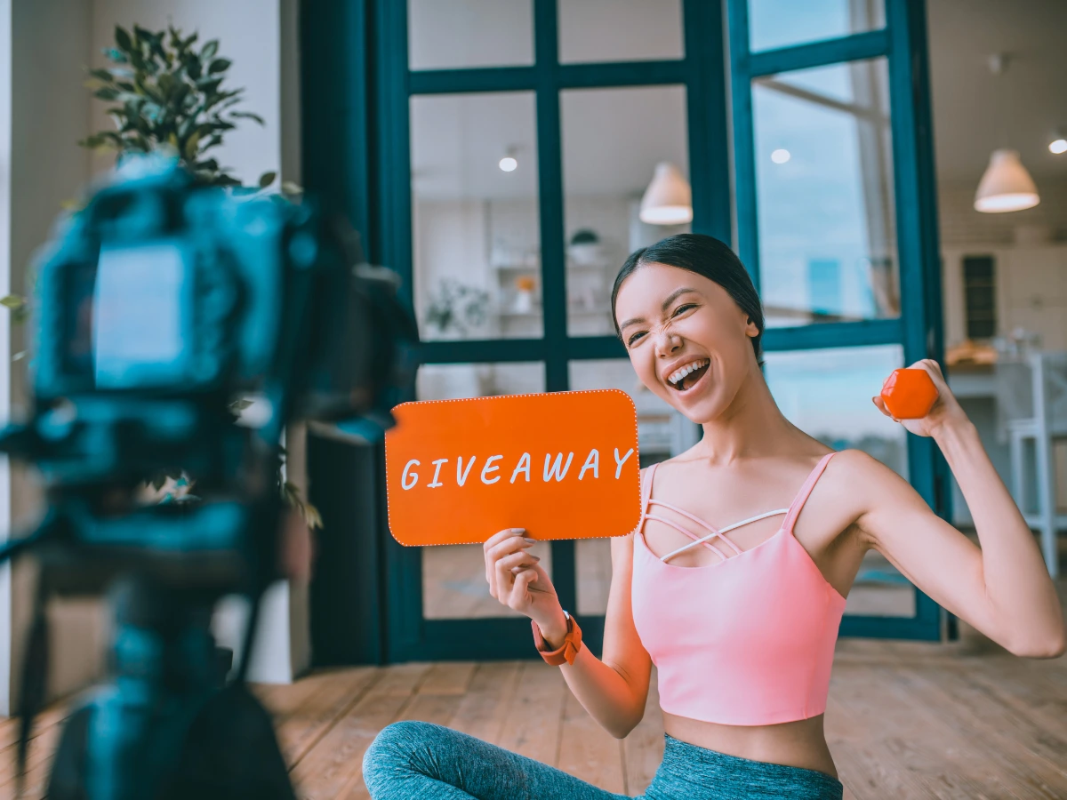 10 Ide Hadiah Giveaway yang menarik Audience, Bikin Mereka Happy!
